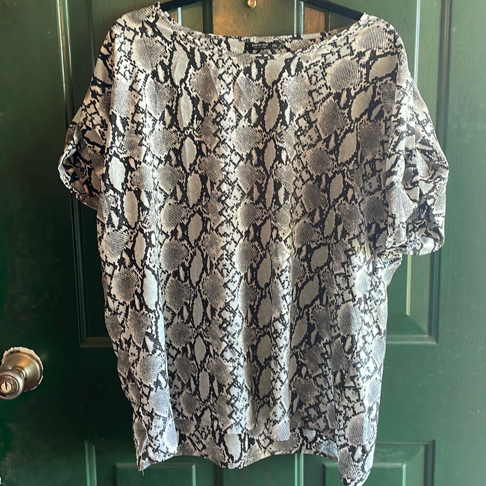 SHEIN 2XL Top
